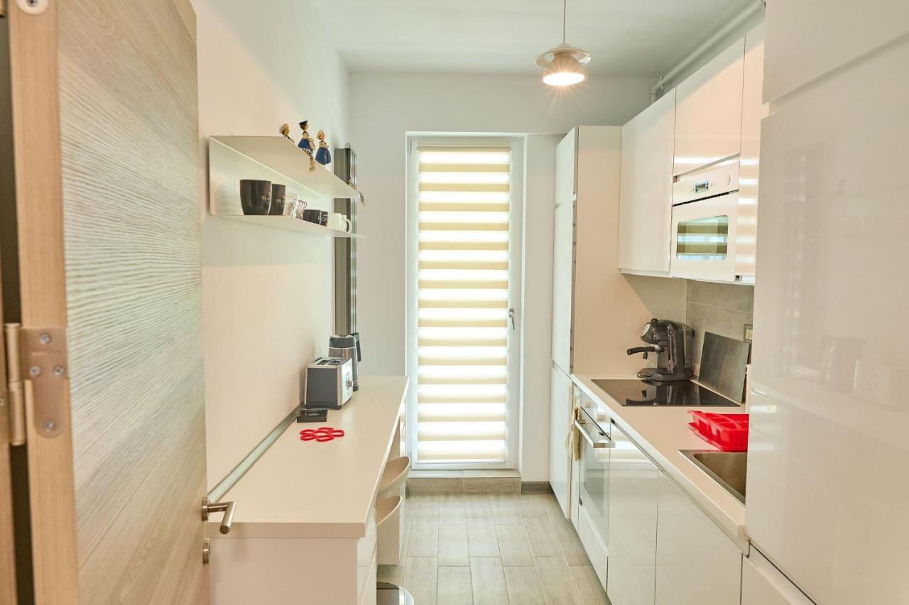 Crazy Sea View 1Br Apartment Spa Pools Resort Mamaia Eksteriør bilde
