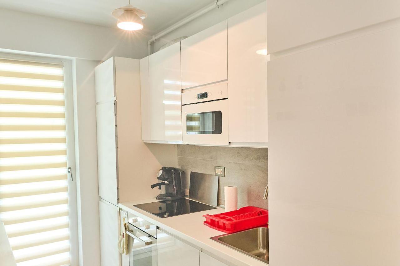 Crazy Sea View 1Br Apartment Spa Pools Resort Mamaia Eksteriør bilde